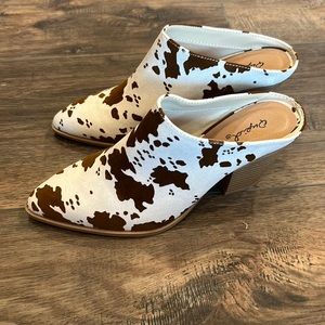 Qupid cowhide shoes